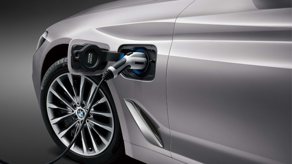 Bmw cheap 530le phev